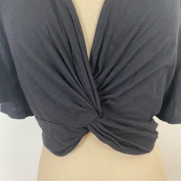 Aqua by Bloomingdales Black Cropped Top Twist Front M - Picture 3 of 6